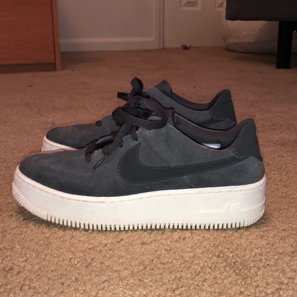 Women’s Air Force 1 Sage Low ‘Night’